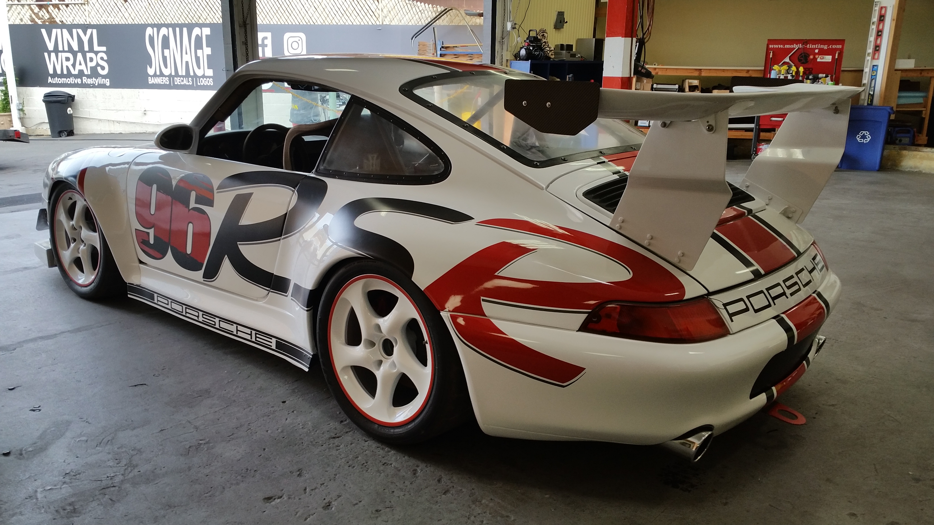 Stripes and Decal installation on Porsche